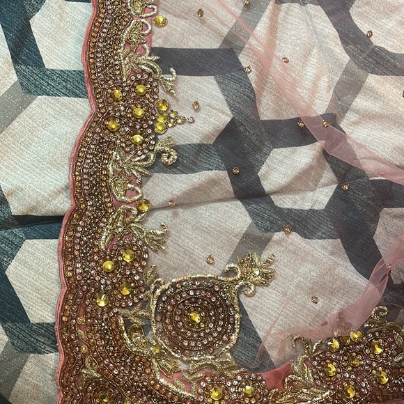 Indian Saree - Picture 5 of 9